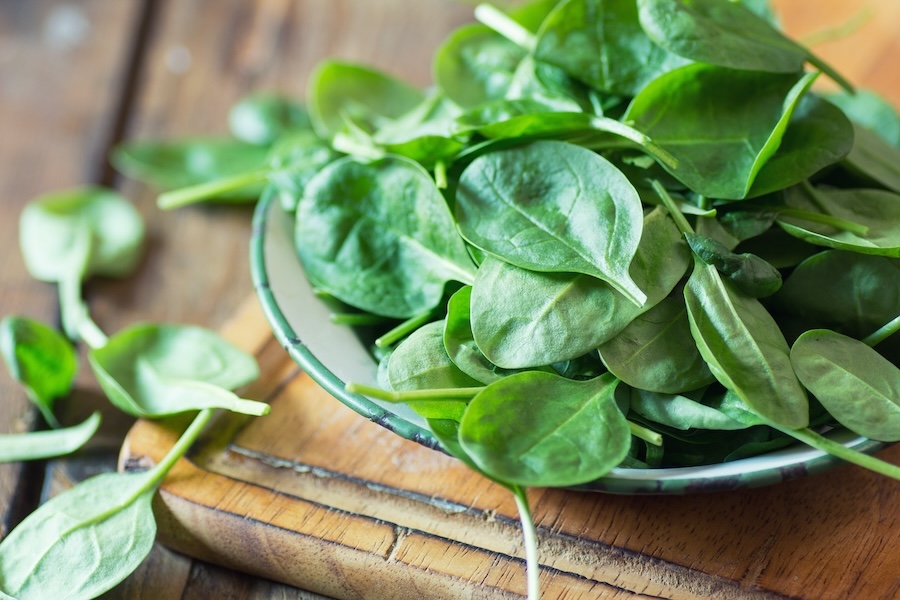vitamins and minerals for healthy teeth in good nutrition, calcium in leafy greens